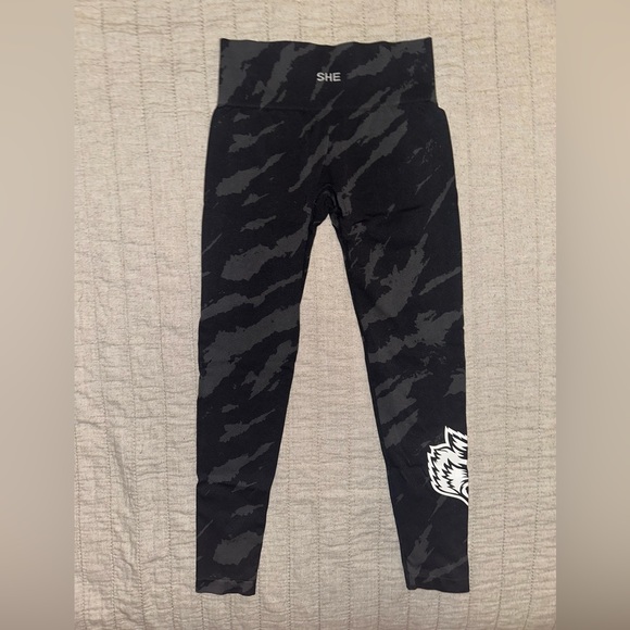 Darc Sport Everson Seamless Leggings - Black Native Camo - Picture 2 of 5